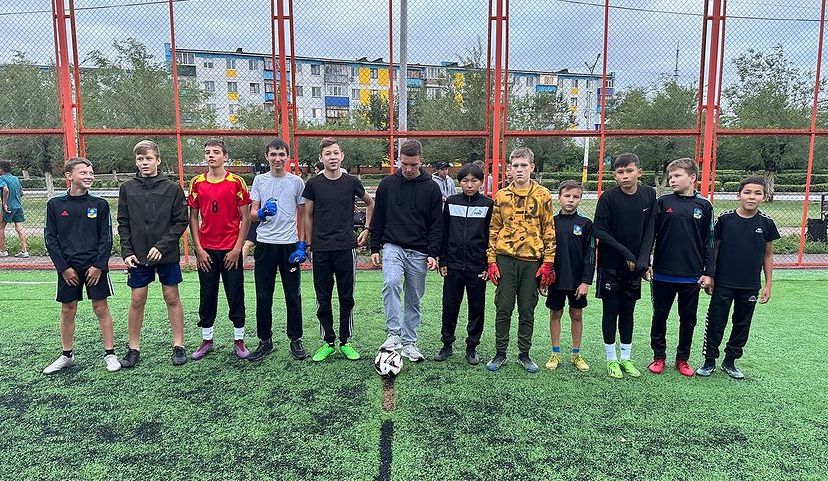 Подробнее о статье Дворовый футбол в Лисаковске.
